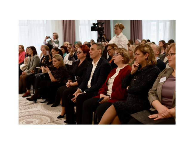 Мастер-класс по изготовлению дидактического пособия  «Посылка от хантыйских ребят»  на Всероссийском форуме «Воспитатели России:  дошкольное образование Югры – 2024».